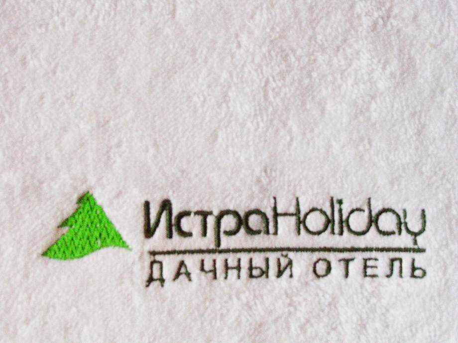 Махровое полотенце для гостиниц 500 г/м2 с вышивкой